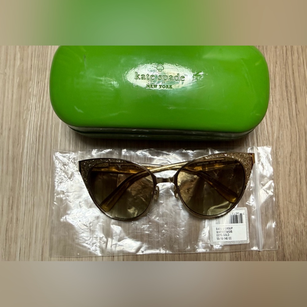 kate spade Gold glasses with a Vibrant Green  sun glasses case